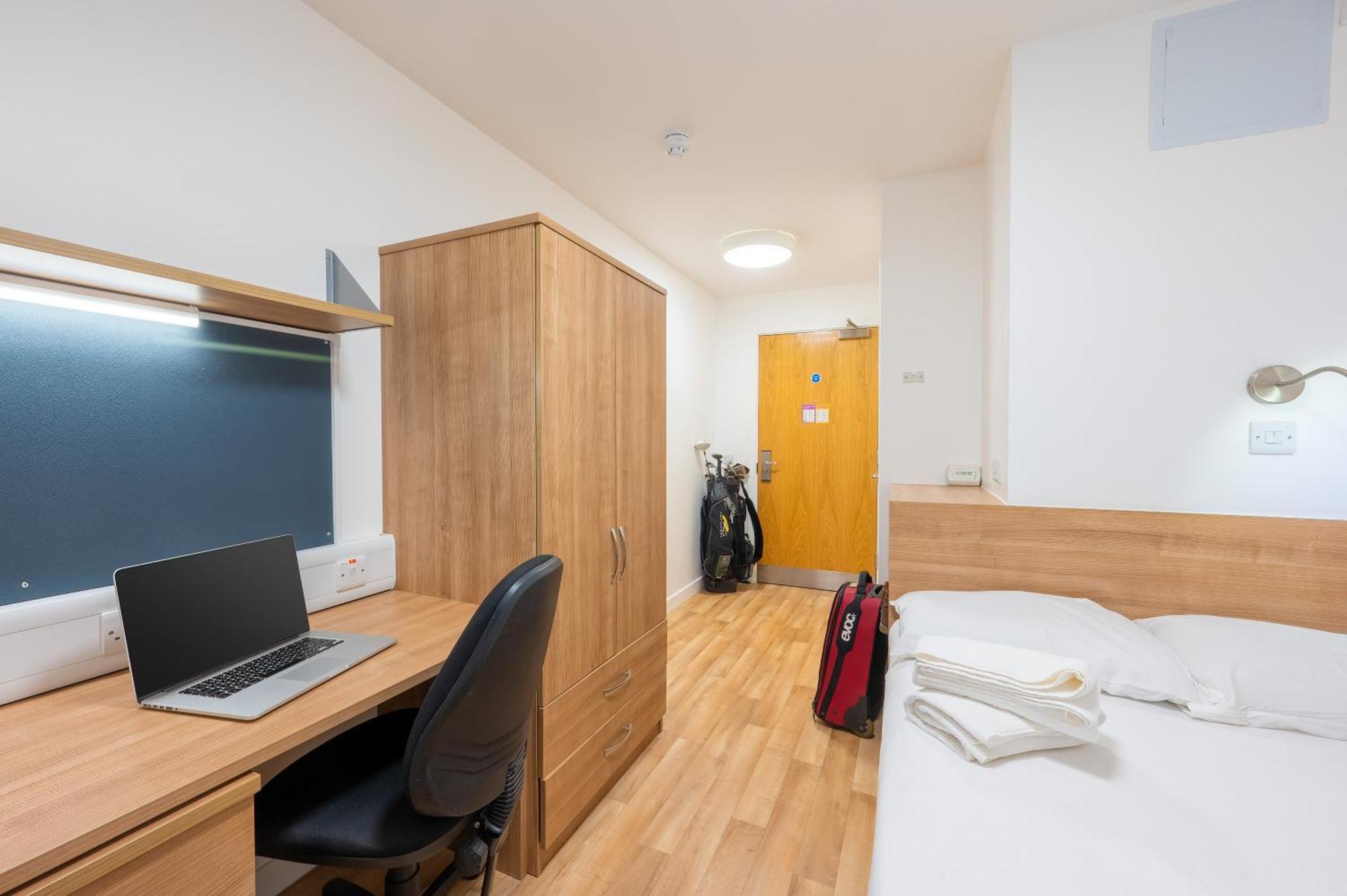 Uhi Fort William - Campus Accommodation エクステリア 写真